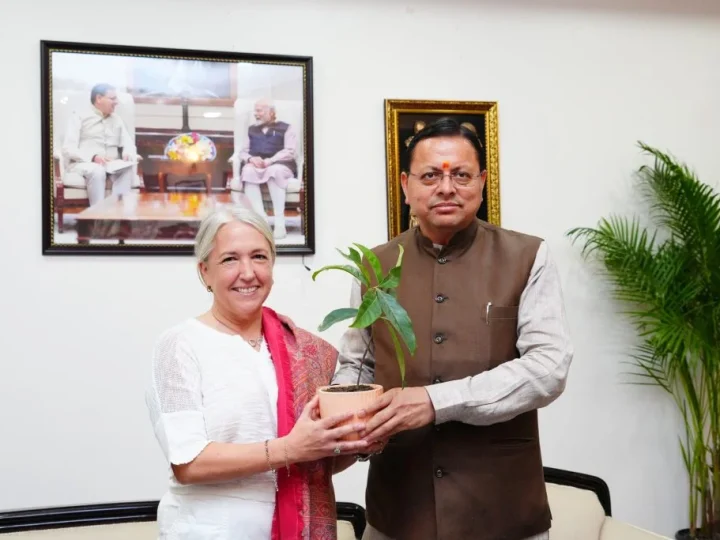 ऋषिकेश में अंतरराष्ट्रीय फिल्म परियोजना की शूटिंग से उत्तराखण्ड की सांस्कृतिक एवं आध्यात्मिक विरासत को वैश्विक स्तर पर और अधिक पहचान मिलेगी: सीएम धामी