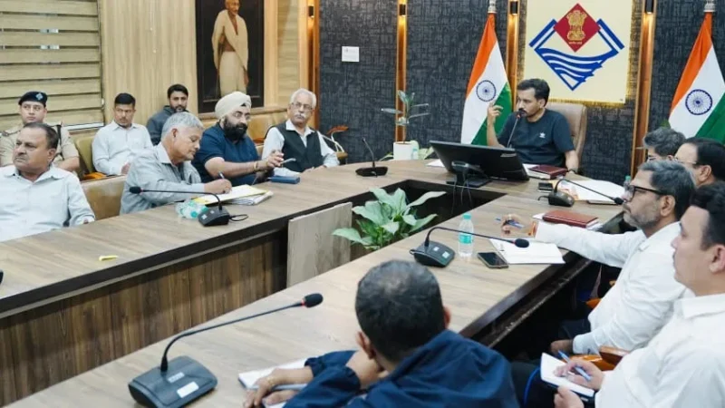 विधानसभा चुनाव-2027ः देहरादून में 23 अक्टूबर से ईवीएम की तकनीकी जांच, डीएम ने राजनीतिक दलों से मांगा सहयोग