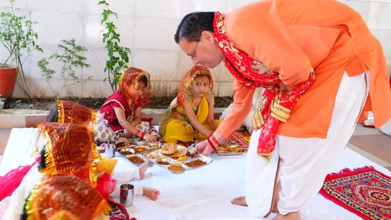 मुख्यमंत्री ने शारदीय नवरात्रि की महानवमी पर किया हवन एवं कन्या पूजन