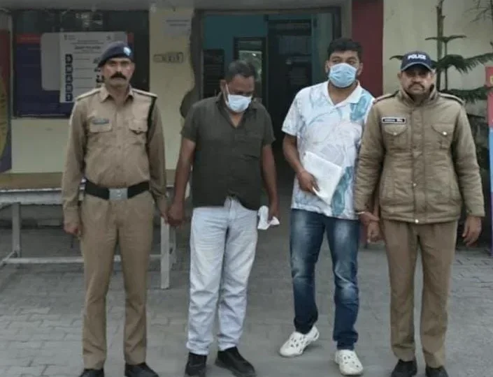 अवैध गतिविधियों में लिप्त अभियुक्तों के विरूद्ध दून पुलिस की कार्यवाही लगातार जारी